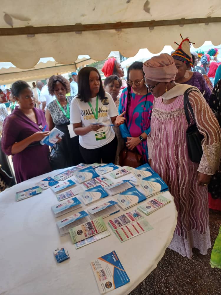 DialeMercySakwe's tweet photo. On the 19th June, 2024 we were privilege to be a part of the exhibition for the project "Peace Tables: Promoting WPS Through a Culture of Peace and Social Cohesion in Cameroon" organized by Reach Out Cameroon. 
#dialecarefoundation
#spreadyourlove
#changingthestatusquo https://t.co/GOgfuisMNg