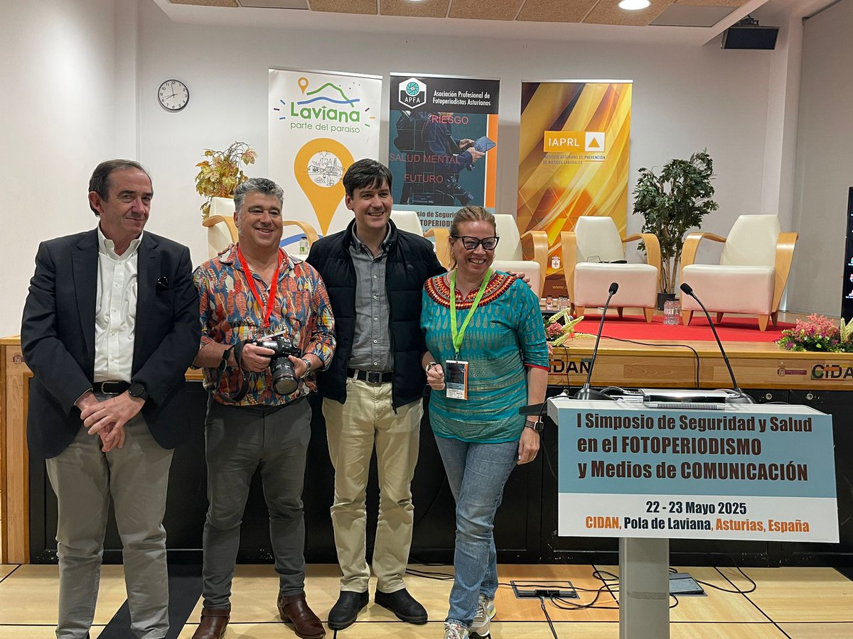 El consejero de Ciencia, Borja Sánchez, participó ayer en la clausura del Simposio de Seguridad y Salud en el Fotoperiodismo y Medios de Comunicación, de la mano del <a href="/IAPRL_AST/">iaprl_ast</a>, y que ha puesto el foco en los riesgos laborales a los que se enfrentan los profesionales.