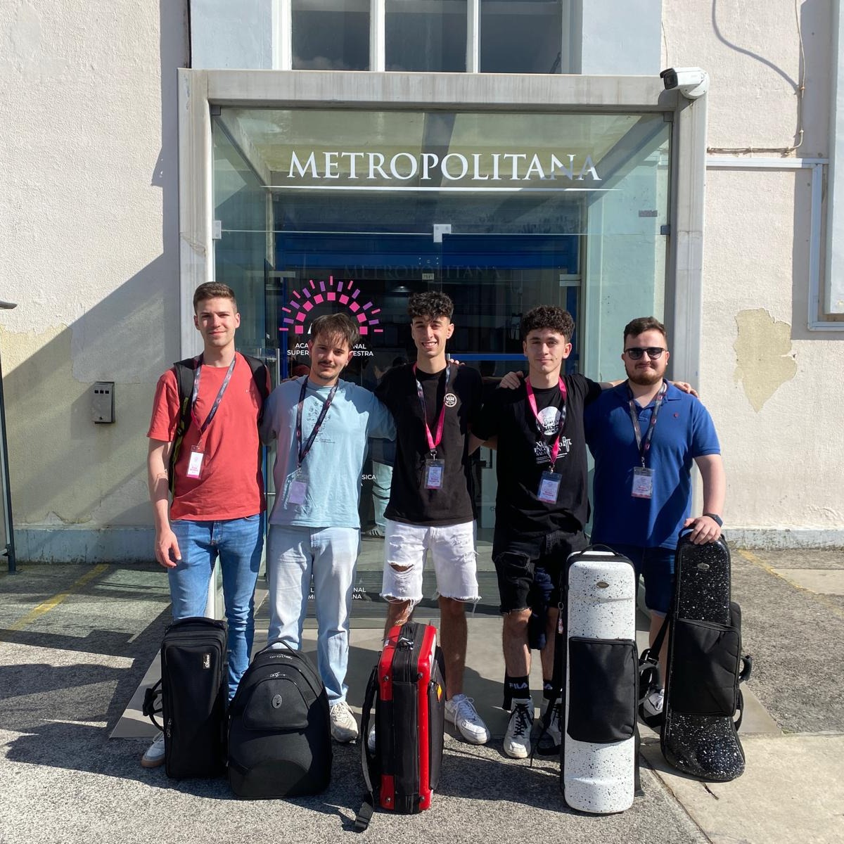 🎼 El <a href="/CSMBonifacioGil/">CSM Bonifacio Gil</a> participa en el programa BIP, financiado por 🇪🇺 <a href="/EUErasmusPlus/">Erasmus+</a>, que consiste en la realización de unas jornadas, clases magistrales y un concierto entre varios conservatorios.

Lo están haciendo 5 alumnos del CSMB en la sede de la 🇵🇹 Orquesta Metropolitana