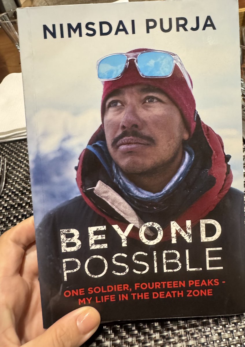 Над шиг олон улсад крашладаг краштайгаа уулзсан хүн байдаг уу ккк Much love гэнээ 🙂‍↔️