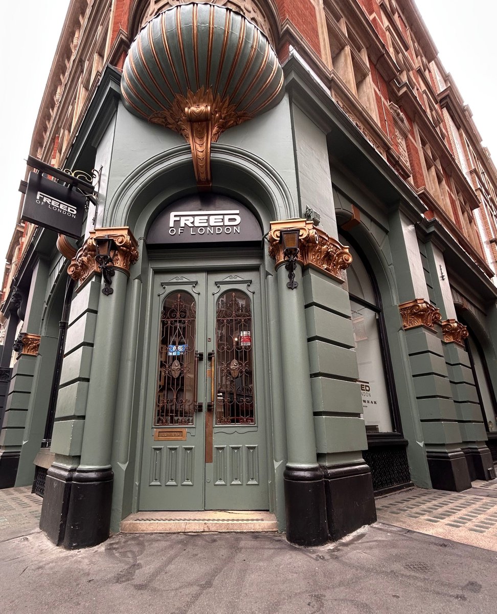 Our Covent Garden store is open today from 10am - 4:30pm✨⁠

Please be aware that we will be closed on Monday 26th May for the Spring Bank Holiday and will reopen as normal from Tuesday 27th May at 9:30am.