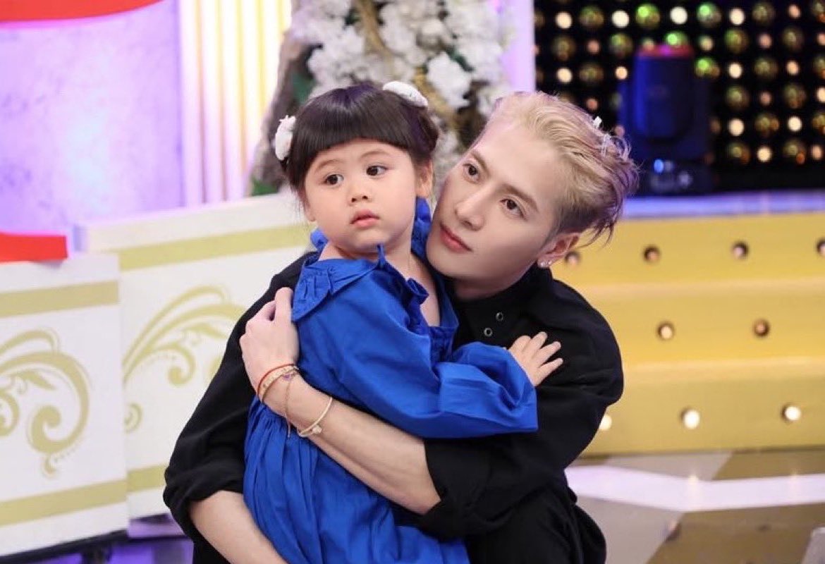 王当当 - 𝐉𝐒𝐖🤺- 𝐌𝐌𝟐🪄𝐆𝟕 ♡ (@tongztongz_) on Twitter photo ตัวติดกันมากคู่นี้🥹💕 อยากให้แจ็คสันมีเป็นของตัวเองใจจะขาดคงจะน่ารักหลงน่าดูเลย~
<a href="/JacksonWang852/">Jackson Wang</a>
#JacksonWang #แอบิเกล ตัวติดกันมากคู่นี้🥹💕 อยากให้แจ็คสันมีเป็นของตัวเองใจจะขาดคงจะน่ารักหลงน่าดูเลย~
<a href="/JacksonWang852/">Jackson Wang</a>
#JacksonWang #แอบิเกล