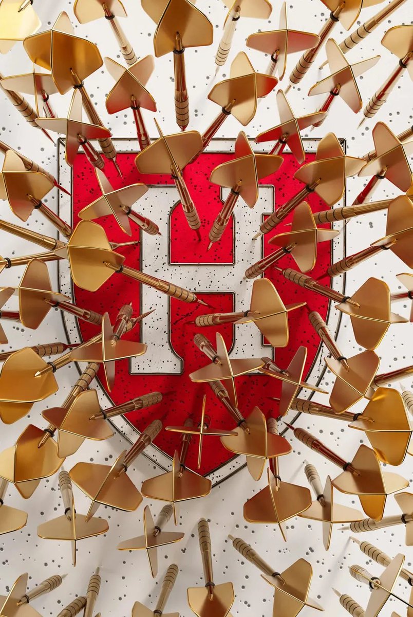 哈佛现在跟川普政府闹得水火不容，川普政府指责哈佛的主要理由，就是哈佛反以色列，反犹主义盛行。这件事让很多人迷惑不解，哈佛校长Alan Garber就是犹太人，哈佛最大的两个捐献基金， Ken Pritzker 家族基金会以及Blavatnik Family Foundation，都是由犹太家族管理。从表面上看，哈佛似乎很不应该