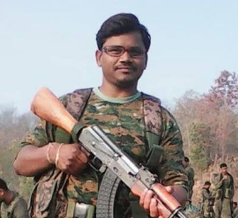 ground__news's tweet photo. 🚨 #NaxalStrike | सुरक्षा बलों ने झारखंड के लातेहार में Naxal गिरोह के दो बड़े नेताओं, Pappu Lohara (₹10 लाख इनाम) और प्रभात गंजू (₹5 लाख इनाम) को मार गिराया! 💥
💪 घ���यल सदस्य भी गिरफ्तार, INSAS राइफल बरामद!
🚨ऑपरेशन जारी...
#IndiaFightBack #Pune
New Delhi #Harvard FEMA https://t.co/UpmyXAOwmq