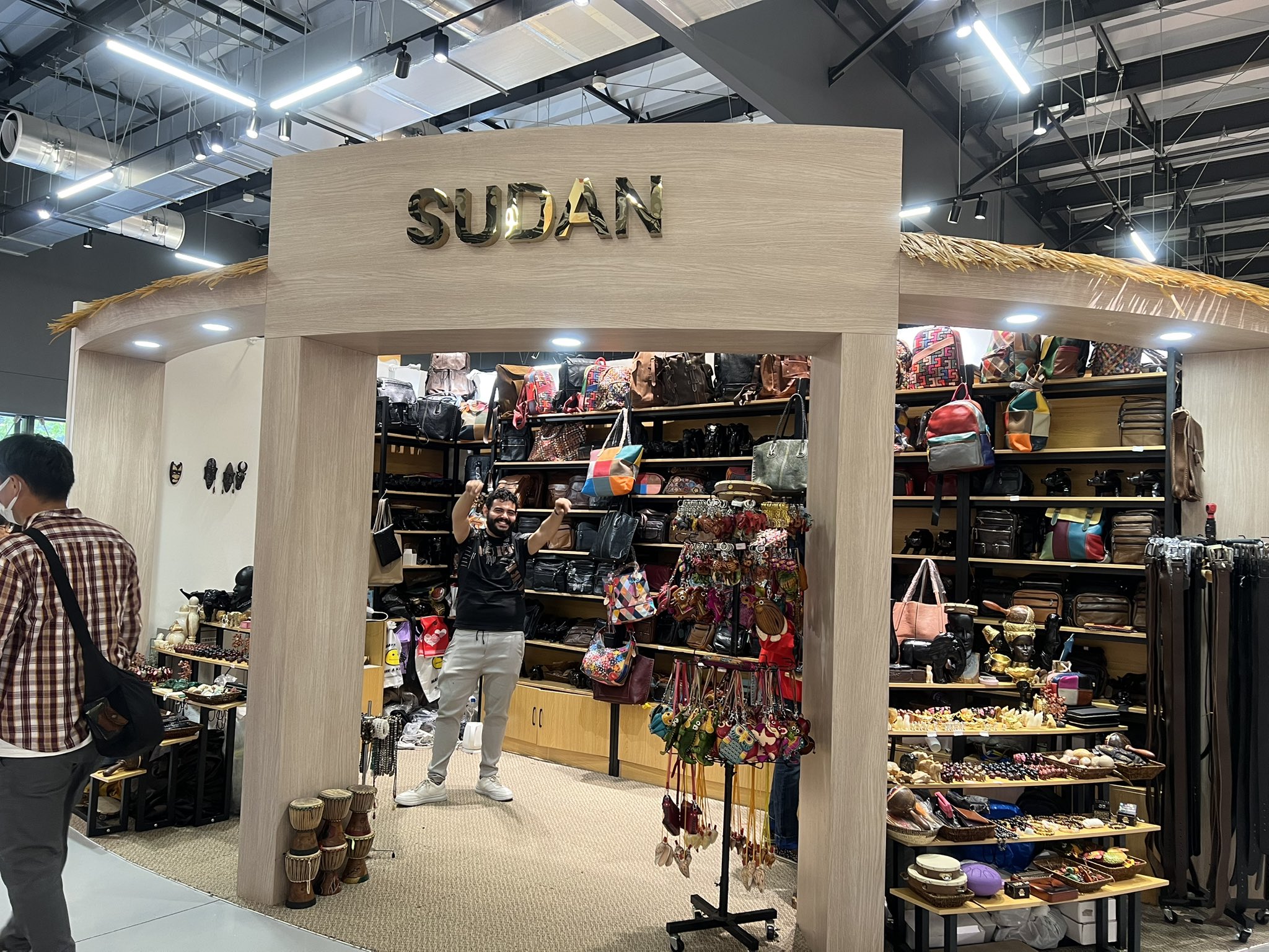 貴重！！カザフスタンスタッフピン非売品大阪・万博一般流通僅か