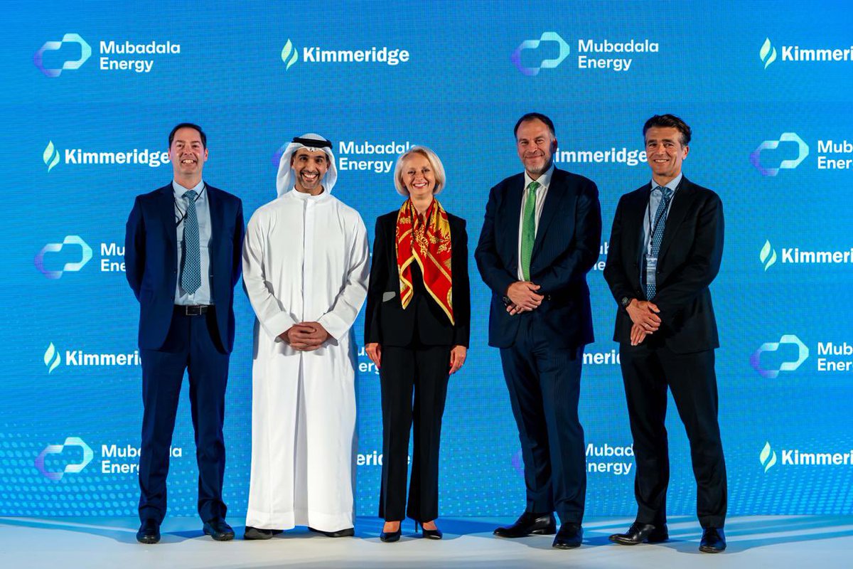 US Mission to UAE (@usainuae) on Twitter photo We were proud to join <a href="/MubadalaEnergy/">Mubadala Energy</a> and Kimmeridge to celebrate the opening of their new office at Abu Dhabi Global Market. 🇺🇸🇦🇪 Ambassador Martina Strong joined Mubadala Energy CEO Mansoor Mohamed Al Hamed for the signing of an MOU—marking a new chapter in U.S.-UAE cooperation We were proud to join <a href="/MubadalaEnergy/">Mubadala Energy</a> and Kimmeridge to celebrate the opening of their new office at Abu Dhabi Global Market. 🇺🇸🇦🇪 Ambassador Martina Strong joined Mubadala Energy CEO Mansoor Mohamed Al Hamed for the signing of an MOU—marking a new chapter in U.S.-UAE cooperation