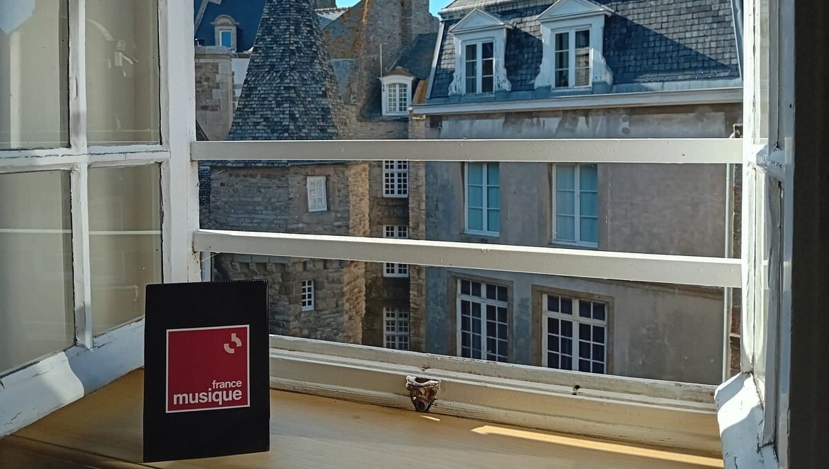 Si vous aimez les quatuors, vous allez aimer FMEAV: Le quatuor avec piano de Schumann, le quatuor avec orchestre d'Ysaye et un arrangement pour quatuor de saxophones de West Side Story. Si vous préférez la chanson française, des surprises vous attendent ➡️ l.francemusique.fr/9fT