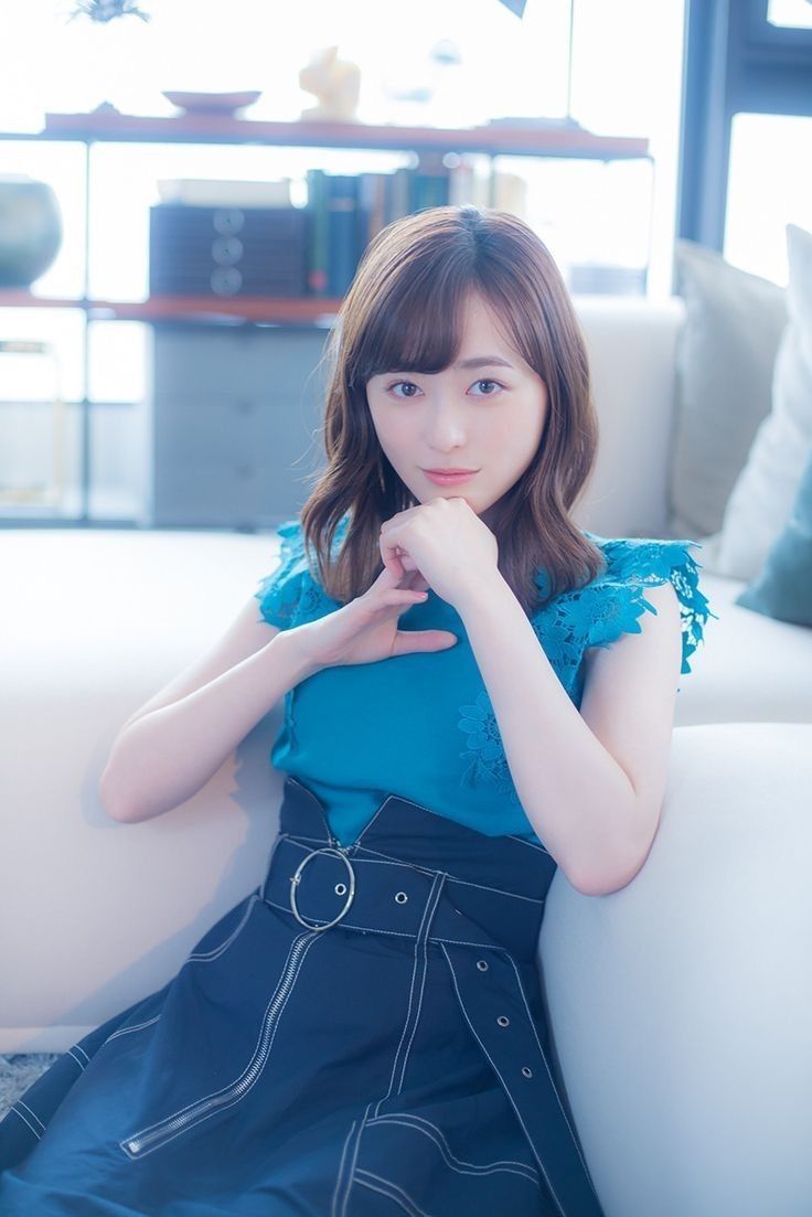 ashzashwash's tweet photo. #福原遥 Haruka Fukuhara #HandOnChest https://t.co/yHiLiMrOnQ