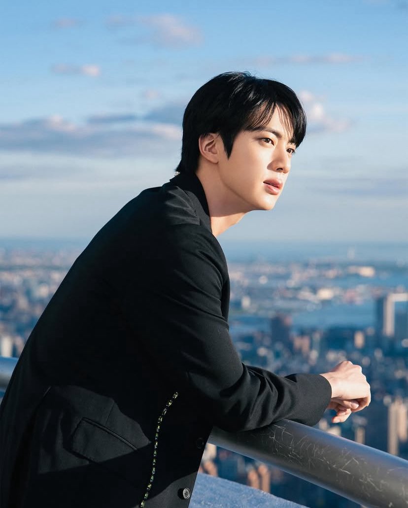 jinniesarchives's tweet image. PERFECTION✨