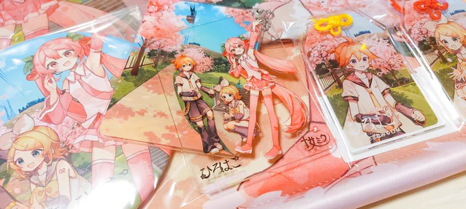 少し前に、描かせていただいた #ひろはこ のイラストのサンプル品をいただきました!とっても可愛くて嬉しかったですありがとうございました! 