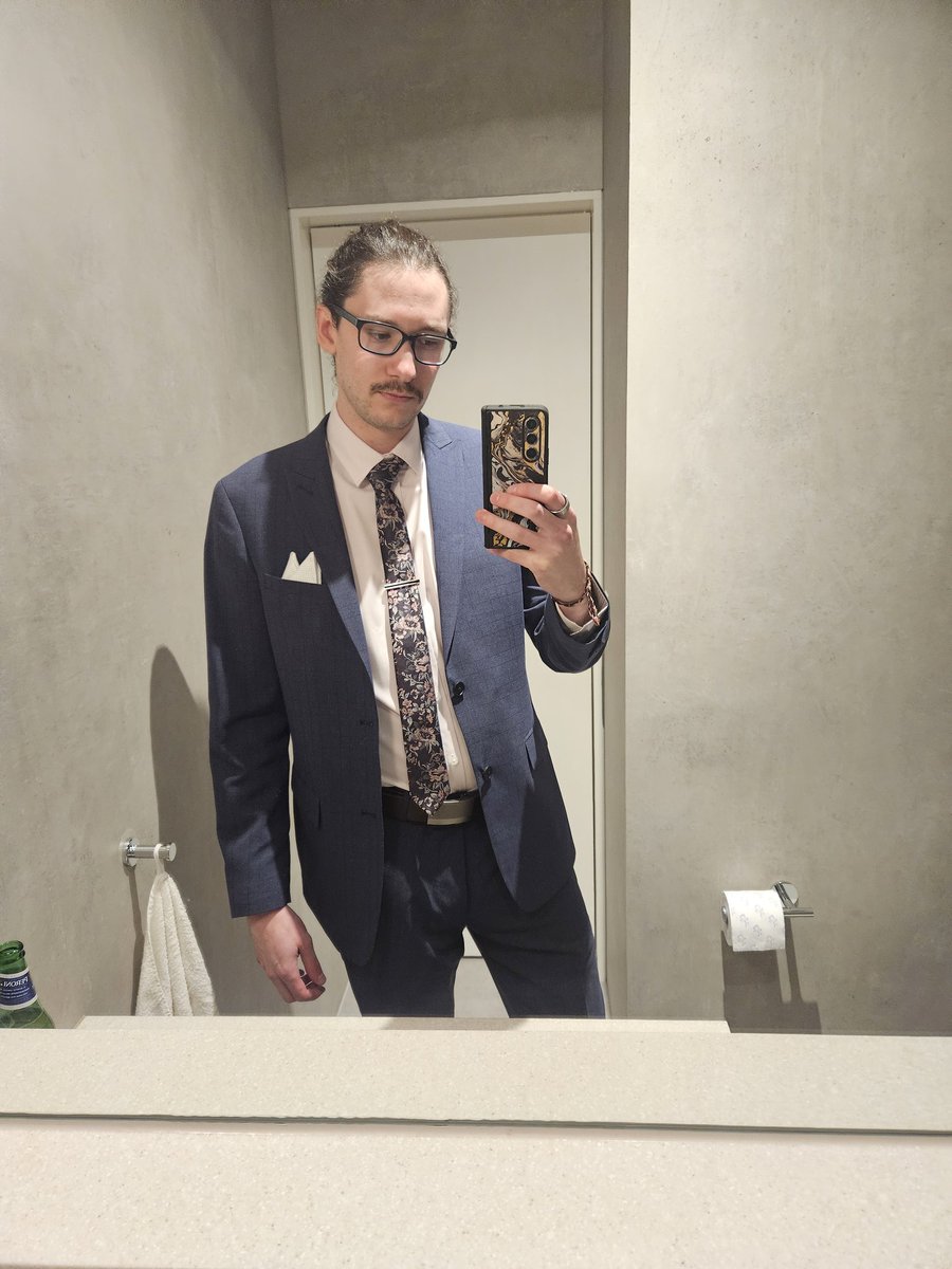 CapsLach tweet media