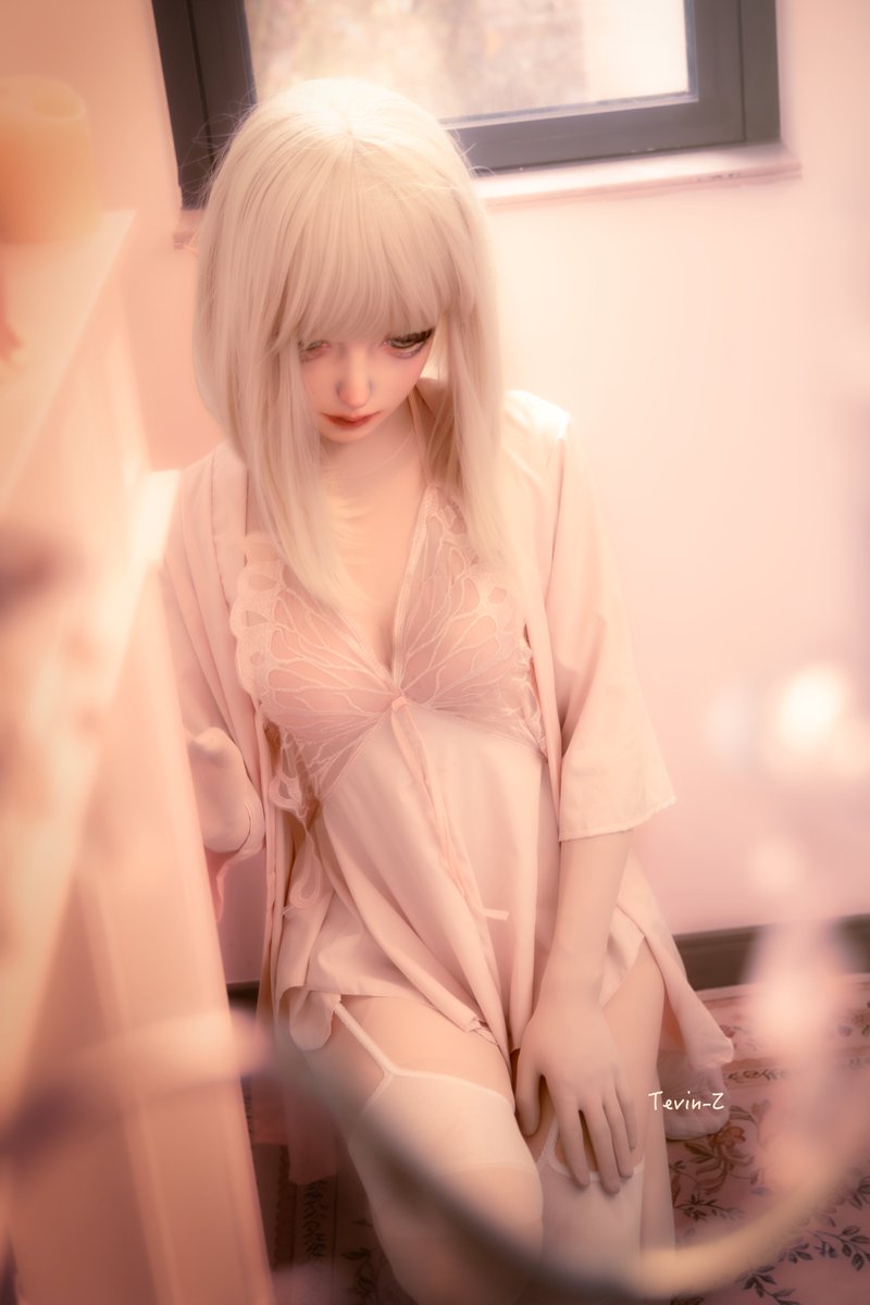 抓迷藏吗 ～ 蹲低一点就看不见了耶（//▽//)" 
📷<a href="/nigelmumu9/">九九和暮暮的日常</a>  #DollMask #kingmask