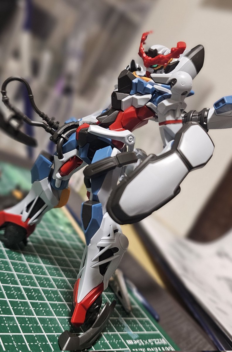 RX78_hakuma's tweet photo. HGシークアクス素組み。
ツインアイだけシール貼りました。
パーツ少なくてすぐ組み上がるのにこのかっこよさ！すごい。
#ガンプラ好きな人と繋がりたい https://t.co/y2tiuYqsFi