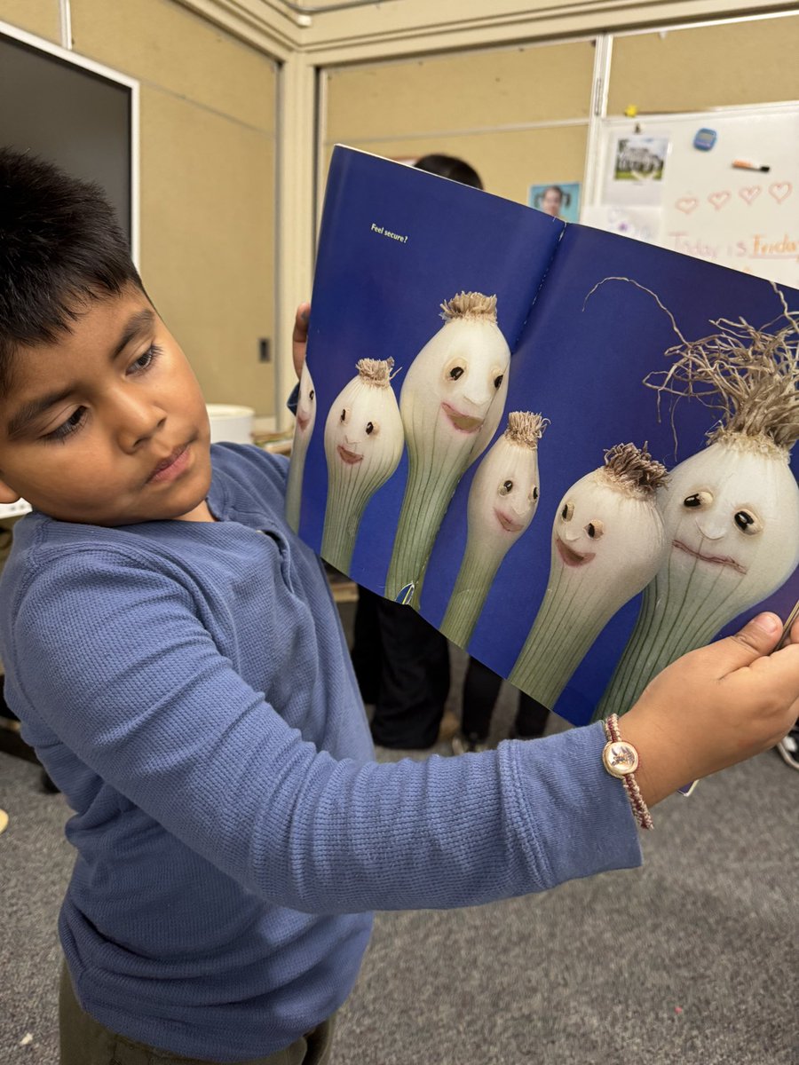 Reading feelings books with preschoolers isn’t just storytime—it’s heart time. Watching little ones name emotions, point to faces, and say “me too” is pure magic.