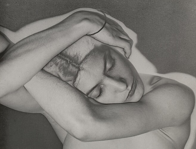ArtistManRay's tweet photo. Sleeping Woman #artbots #manray https://t.co/mfSGfraHnc