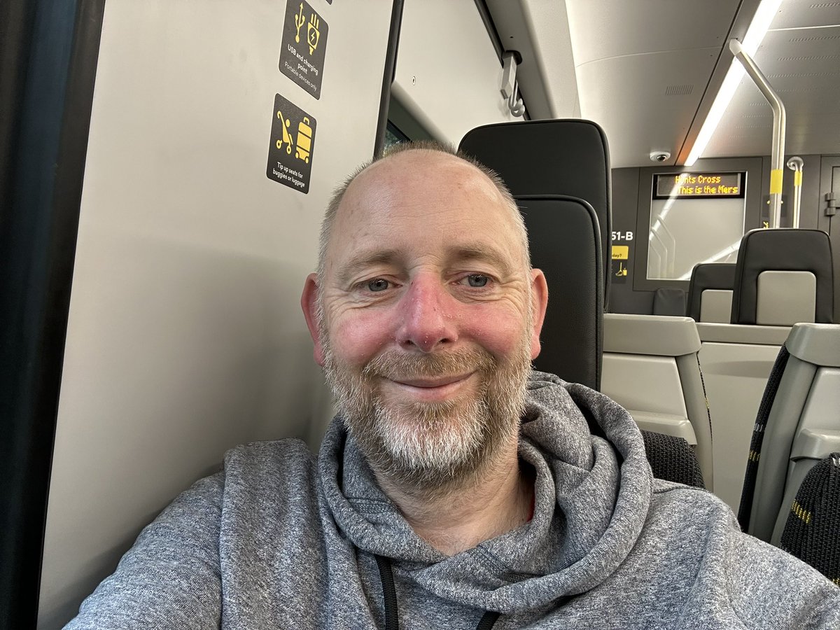 Warwick Dunn (@rickdunnblade) on Twitter photo Early start from Ormskirk for <a href="/SheffieldUnited/">Sheffield United</a> <a href="/wembleystadium/">Wembley Stadium</a> <a href="/EFL/">EFL</a> playoff final. Feeling confident for a change, #2starman will see us over the line.🔴⚪️⚫️⚔️ Early start from Ormskirk for <a href="/SheffieldUnited/">Sheffield United</a> <a href="/wembleystadium/">Wembley Stadium</a> <a href="/EFL/">EFL</a> playoff final. Feeling confident for a change, #2starman will see us over the line.🔴⚪️⚫️⚔️