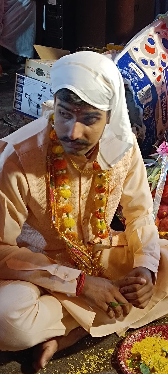 77shuklaShukla's tweet image. Shubh Tilkotsav..