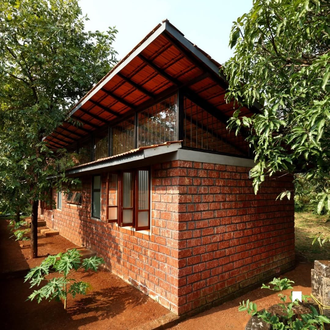 StructureForms's tweet image. Would you live in a house like this?
What do you love (or not love) about it?