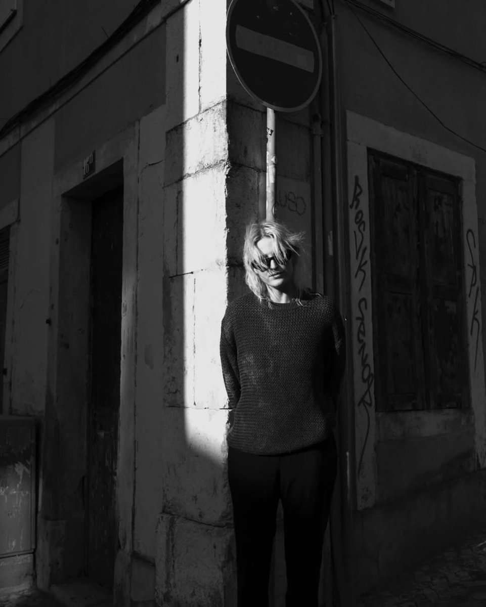 Viendo la vida pasar.