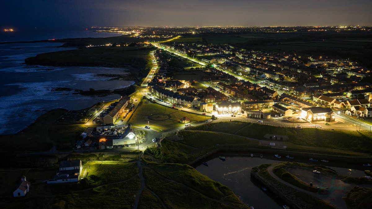 PaulAppleby_01's tweet image. just before the rain came ...
Seaton Sluice
Northumberland