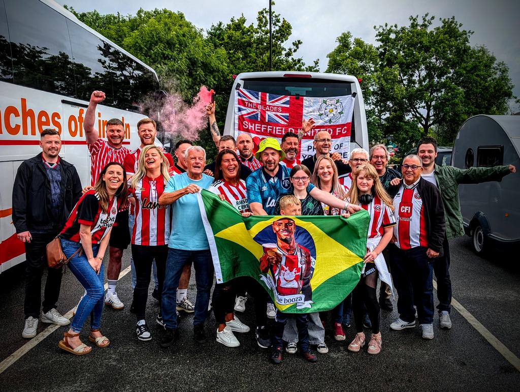 South Elmsall Blades incoming!! 🔴⚪⚔️ <a href="/SheffieldUnited/">Sheffield United</a> #twitterblades #UTB #Blades
