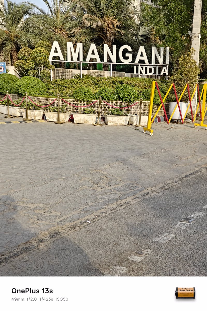 yabhishekhd's tweet image. Here are some images captured on the upcoming compact smartphone OnePlus 13s.

Thoughts? 💬 
#OnePlus13s #ShotonOnePlus