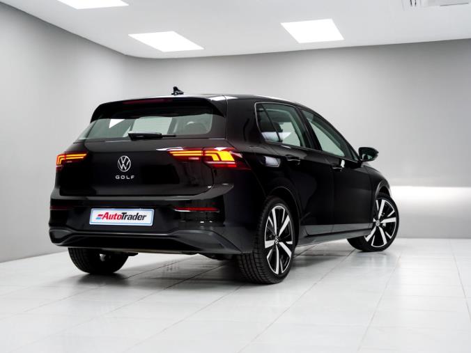 AutoTraderSA's tweet image. We recently tested the latest Volkswagen #Golf. Has VW succeeded in making one of South Africa’s most-loved #hatchbacks even better? bit.ly/VWGolf2025Vide…