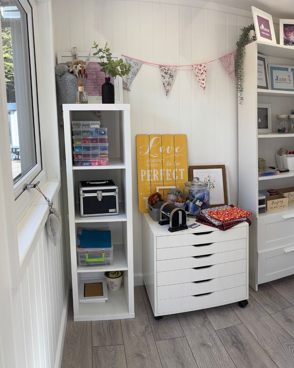 Cabin_Master's tweet image. With Bank holidays coming up, keeping the kids entertained (and off screens) can feel like a handful.  
A garden room can let their creativity roam free, whether it's a space for games, craft or just a different environment from the house. 
#CabinMaster #Parenthacks #ExtraSpace