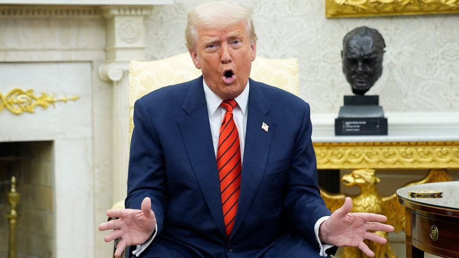 🚨 TRUMP TO STARMER: “DUMP THE WINDMILLS — DRILL THE NORTH SEA” 🚨

🔴 In a seismic rebuke to Britain’s Net Zero crusade, President Trump just issued a message loud enough to shake Westminster:

🗣️ “There’s a century of fossil fuels left. Use it. Aberdeen should be your energy