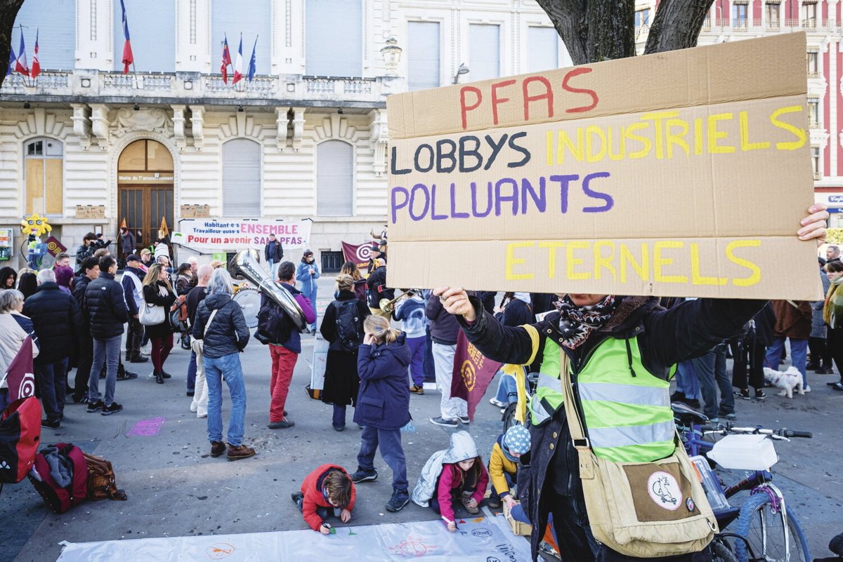 Pfas, microplastiques, pesticides, CVM… Peut-on encore boire l’eau du robinet sans trembler ? 

➡️ l.humanite.fr/sDz