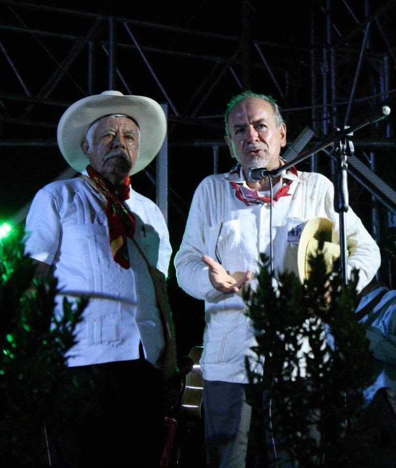 Para mirar un recuerdo 
en la corriente del río.