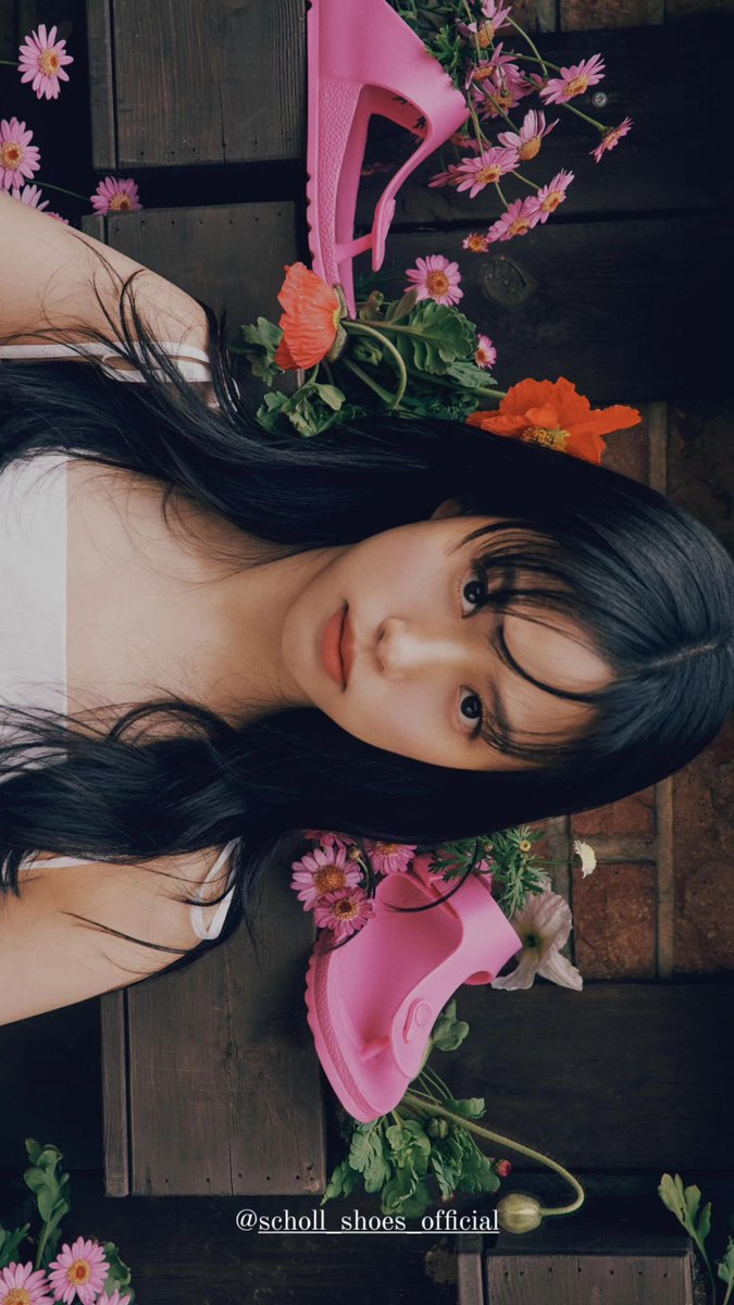 고민시 새삼스레 더 아름다움