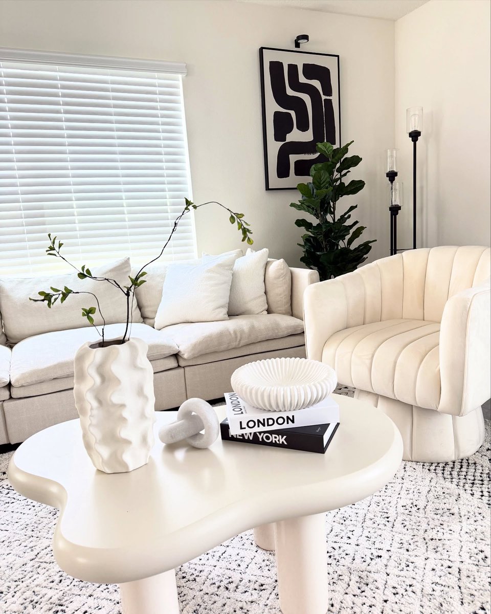 GiraTree (@giratreeshop) on Twitter photo Give your living room instant personality and creativity with this cloud coffee table. Pair it with your favorite decor to create a unique space.☁️✨
📸:<a href="/daniele_luna/">daniele luna</a>
🛒 : tinyurl.com/bdcwnb2m
#interiordesign #homedecor #coffeetable #interiordecor Give your living room instant personality and creativity with this cloud coffee table. Pair it with your favorite decor to create a unique space.☁️✨
📸:<a href="/daniele_luna/">daniele luna</a>
🛒 : tinyurl.com/bdcwnb2m
#interiordesign #homedecor #coffeetable #interiordecor