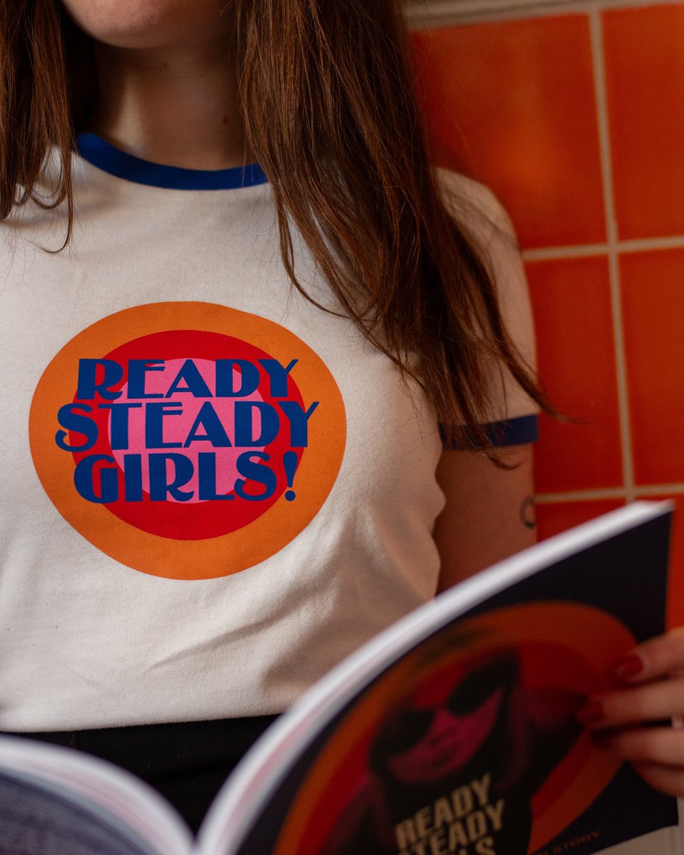 RSGsBook's tweet photo. @Modfatherlondon  
The Bank Holiday Weekend Starts Here.
@missaverywade wearing the Modfather exclusive ‘Ready Steady Girls’ T-shirt.
https://t.co/DXIBH5uZxg
 #exclusive #modfather
#readysteadygo https://t.co/gZQnsHm7Mb