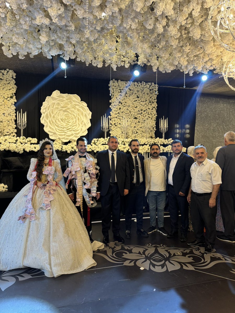 MAZLUM TÜYSÜZ (@mazlumtuysuz) on Twitter photo 📍 Şanlıurfa da Keskinbıçak ve Atan Ailelerinin kıymetli Evlatları Ayşenur ile İsmail ‘nin bu mutlu günlerinde nikahlarına Şahitlik ettik. Rabbim bir ömür boyu mutlu etsin inşallah <a href="/avibrahmksknbck/">Av.ibrahim keskinbıçak</a> 📍 Şanlıurfa da Keskinbıçak ve Atan Ailelerinin kıymetli Evlatları Ayşenur ile İsmail ‘nin bu mutlu günlerinde nikahlarına Şahitlik ettik. Rabbim bir ömür boyu mutlu etsin inşallah <a href="/avibrahmksknbck/">Av.ibrahim keskinbıçak</a>