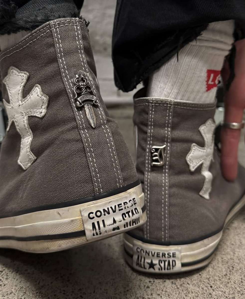 JustFreshKicks's tweet photo. Chrome Hearts x Converse Chuck Taylor (2025) https://t.co/UnoqTjdwzl