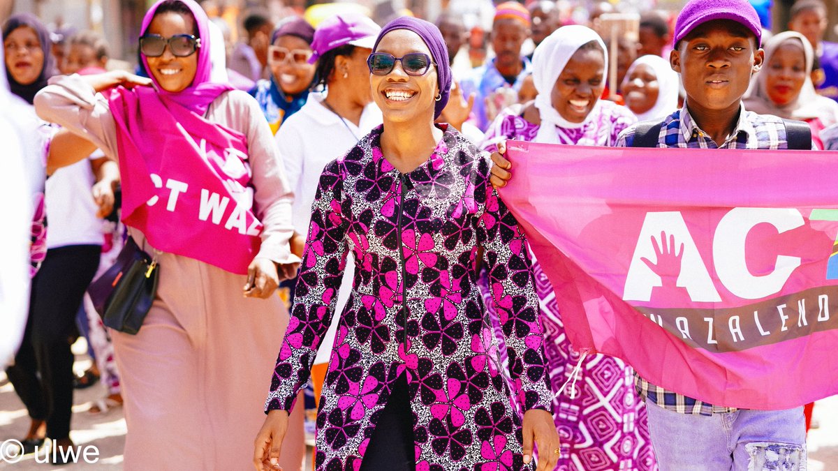 Ruqayya Mahmoud Nassir (@ruqayyanassir) on Twitter photo Jana tarehe 23/5/2025 nilichukua fomu ya kuomba ridhaa kwenye chama changu <a href="/ACTwazalendo/">ACTWazalendo</a> ya kua mgombea wa jimbo la Kinondoni. Ninagombea sababu nina deni la kuleta maendeleo katika jamii iliyonilea. Jana tarehe 23/5/2025 nilichukua fomu ya kuomba ridhaa kwenye chama changu <a href="/ACTwazalendo/">ACTWazalendo</a> ya kua mgombea wa jimbo la Kinondoni. Ninagombea sababu nina deni la kuleta maendeleo katika jamii iliyonilea.