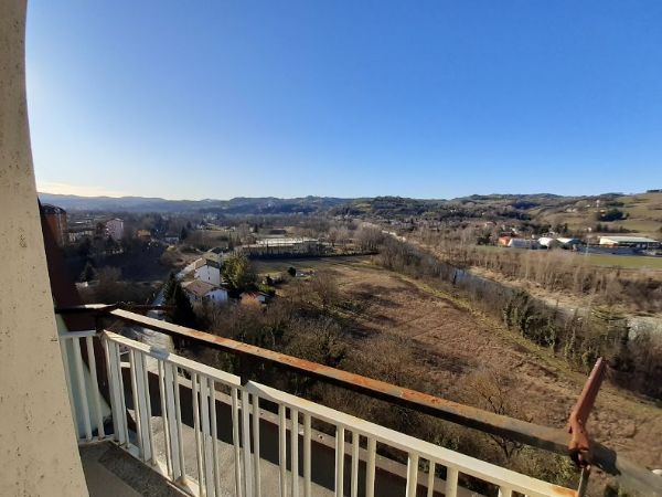 DiImmobiliare's tweet image. Ovada(Al), ultimo piano con ascensore. Vista panoramica