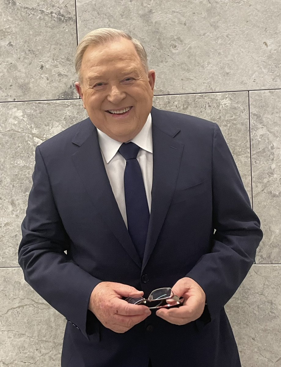 Peter Hitchener tweet media