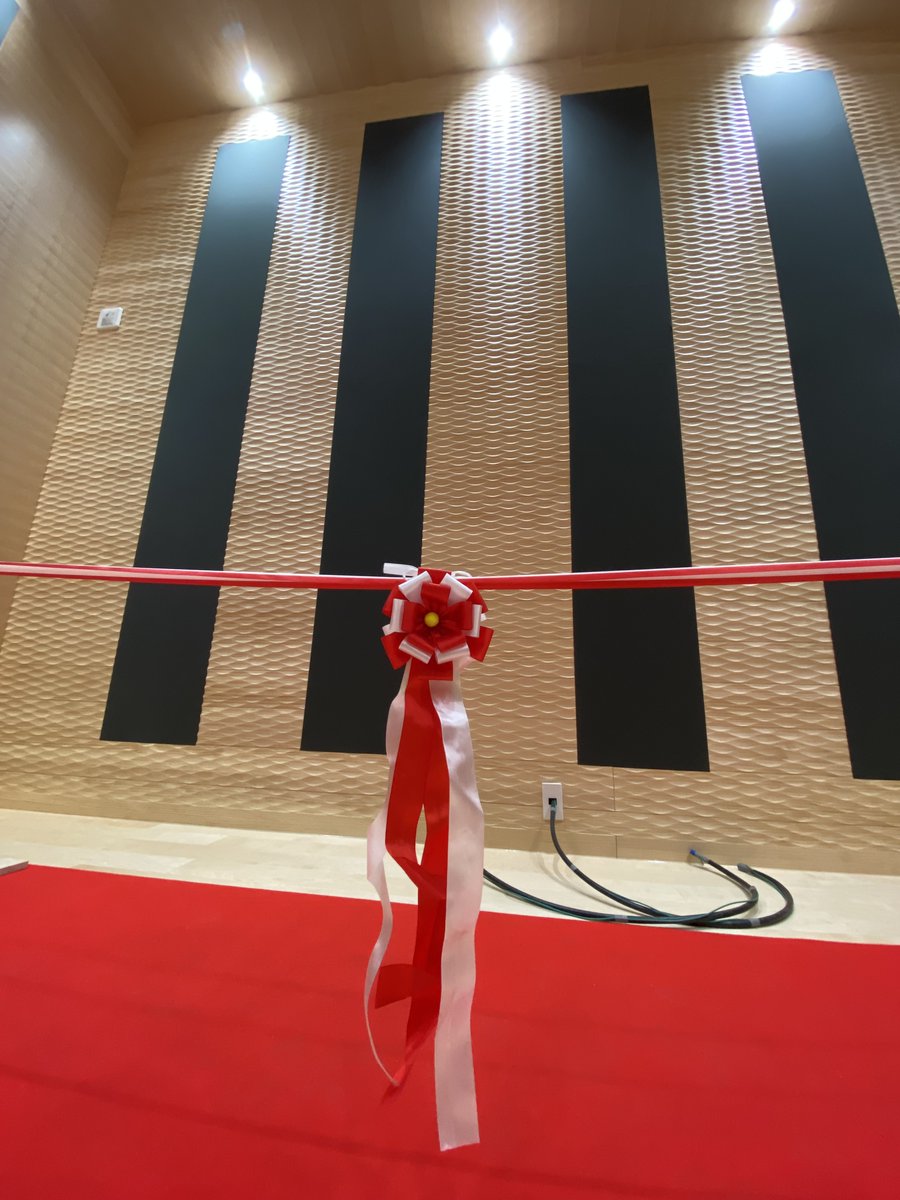 お引渡しとなりました♪ 
お施主様おめでとうございます。 
住宅だけど
非住宅みたいな
とっても内容の濃い
家づくりに携わらせて戴く
事ができました～。愉しかった☆

ご新居での門出を
ご祈念致します。
#企業公式が毎朝地元の天気を言い合う 
#企業公式がお疲れ様を言い合う 
おつかれさまでした。