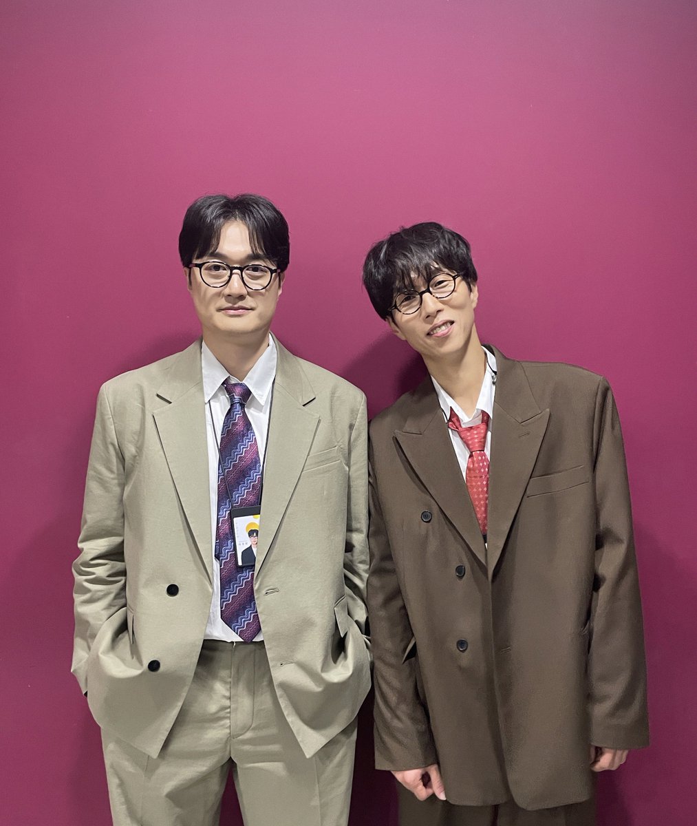 pptnzexpress's tweet photo. 나 완전 💛부원💛 팬 됐대!

부원 여러분들의 큰 함성 덕분에
행복했던 쇼! 음악중심🤗

@pptnznoshel 
#페퍼톤스 #PEPPERTONES
#신재평 #이장원
#ShinJaePyung #LeeJangWon
#메카니즘 #MECHANISM
#고장난타임머신 #BrokenTimeMachine 
#쇼음악중심 https://t.co/tboUgzUFTf