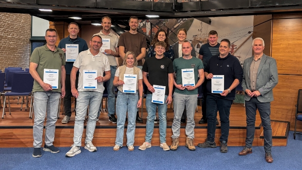 Cursus ‘Politiek Actief’, georganiseerd door de griffie van de gemeente Urk, afgerond: deelnemers kijken terug op geslaagde eerste editie -  heturkerland.nl/l/48463