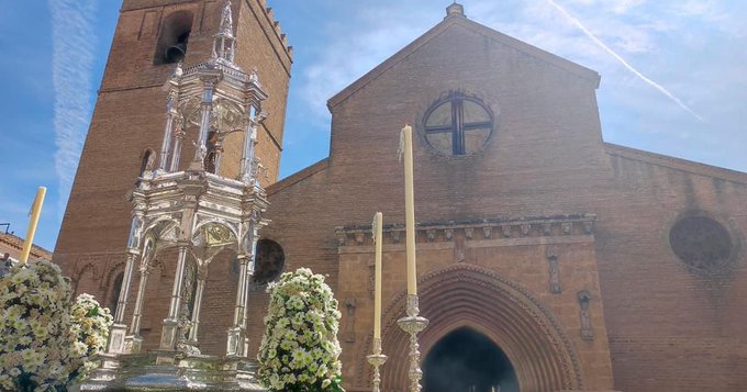 Sevilla Vive el Corpus Christi 2025: Cuatro Procesiones Eucarísticas Iluminarán los Barrios este Domingo