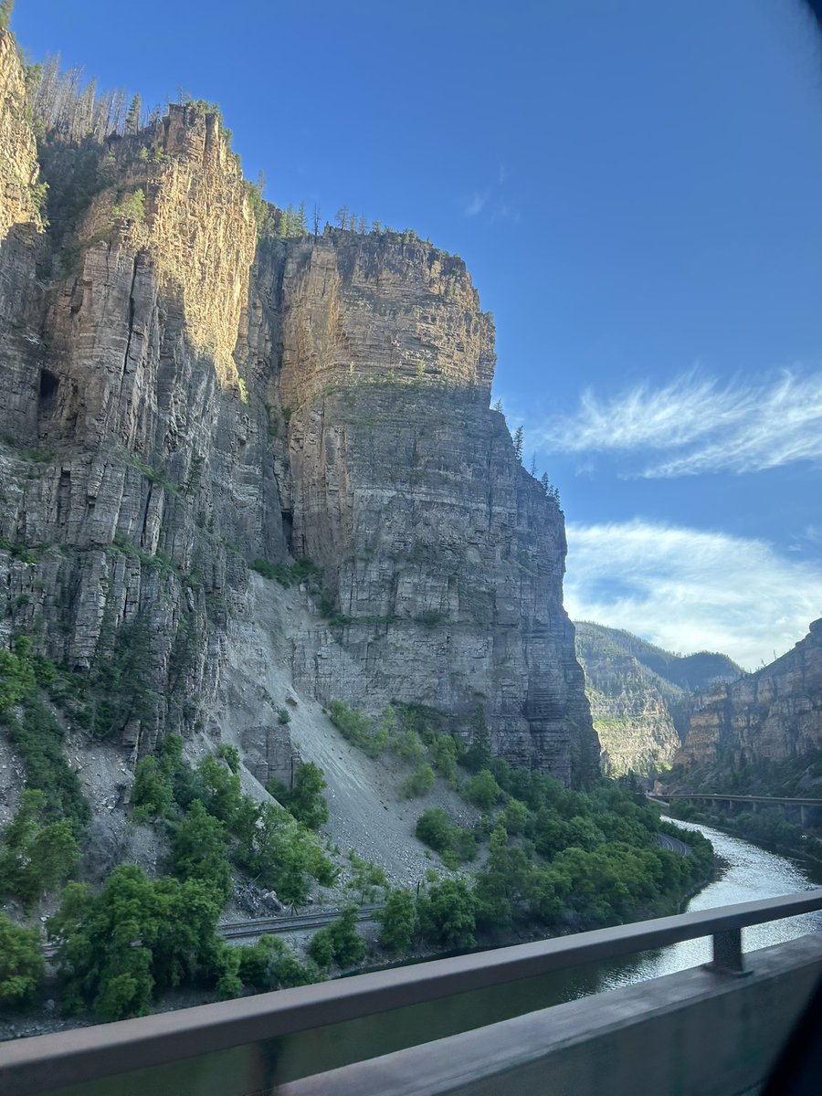 Team Full Gorilla (@teamfullgorilla) on Twitter photo Was a perfect drive through the 🏔️today for the <a href="/TeamFullGorilla/">Team Full Gorilla</a> boyz on the way to <a href="/RedZone7v7Elite/">RedZoneEliteFB</a> Nationals, going to be a 🎥 this weekend get your 🍿 ready🦍🏈💯 #ballers #ifyouballyoullgetthecall #skorillas #gorillawarfare #OAGAAG Was a perfect drive through the 🏔️today for the <a href="/TeamFullGorilla/">Team Full Gorilla</a> boyz on the way to <a href="/RedZone7v7Elite/">RedZoneEliteFB</a> Nationals, going to be a 🎥 this weekend get your 🍿 ready🦍🏈💯 #ballers #ifyouballyoullgetthecall #skorillas #gorillawarfare #OAGAAG