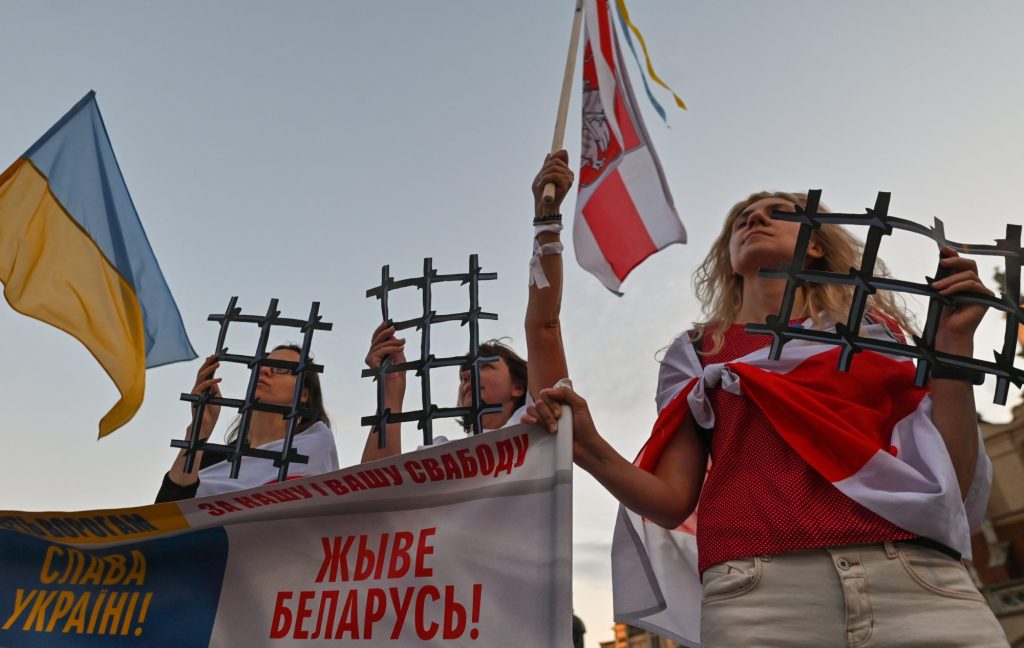 More than 220 Belarusians have been convicted for showing solidarity with Ukraine 🇺🇦. 

Over 1,500 were detained during anti-war protests in February and March 2022, according to <a href="/viasna96/">Viasna</a>.

Detentions continue—but so does Belarusian support for Ukraine, despite the repression.