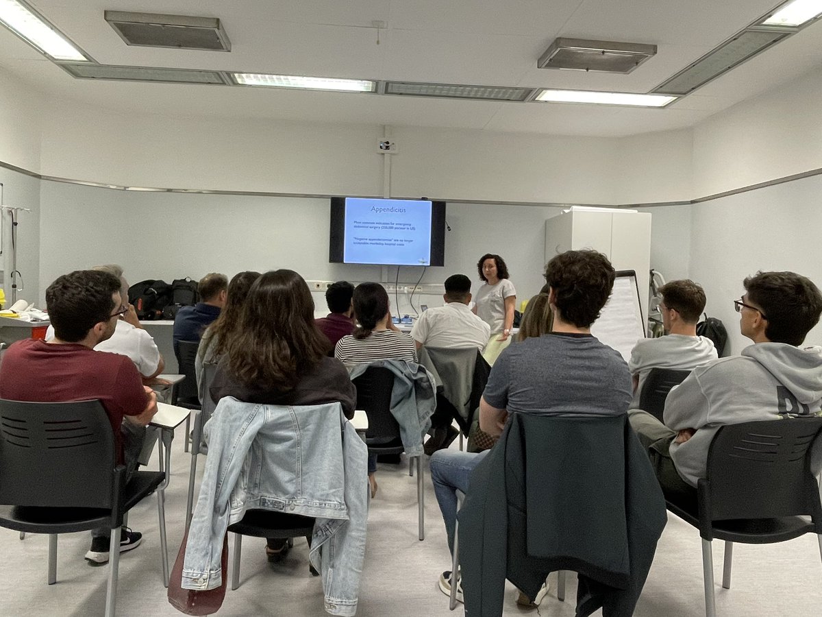 R. Farré (@rfarr15) on Twitter photo Estem en el curs MUSEC de <a href="/estesonline/">European Society for Trauma & Emergency Surgery</a> organitzat per <a href="/cirurgiaalthaia/">Cirurgia Althaia 🏥</a> <a href="/mguell1/">mguell</a> a <a href="/althaiamanresa/">Fundació Althaia</a>
#regivives
🙌🙌 Formació 🔛 Estem en el curs MUSEC de <a href="/estesonline/">European Society for Trauma & Emergency Surgery</a> organitzat per <a href="/cirurgiaalthaia/">Cirurgia Althaia 🏥</a> <a href="/mguell1/">mguell</a> a <a href="/althaiamanresa/">Fundació Althaia</a>
#regivives
🙌🙌 Formació 🔛