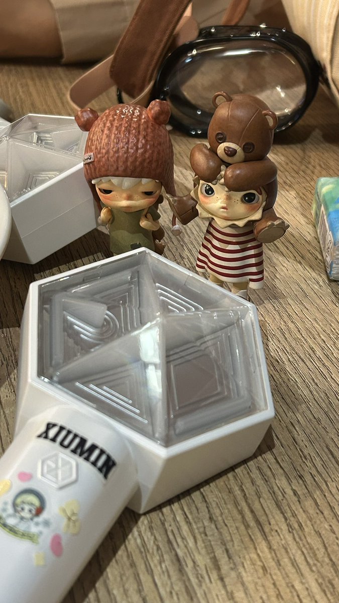 Meeting their dad 🧸 #KAIONinMY