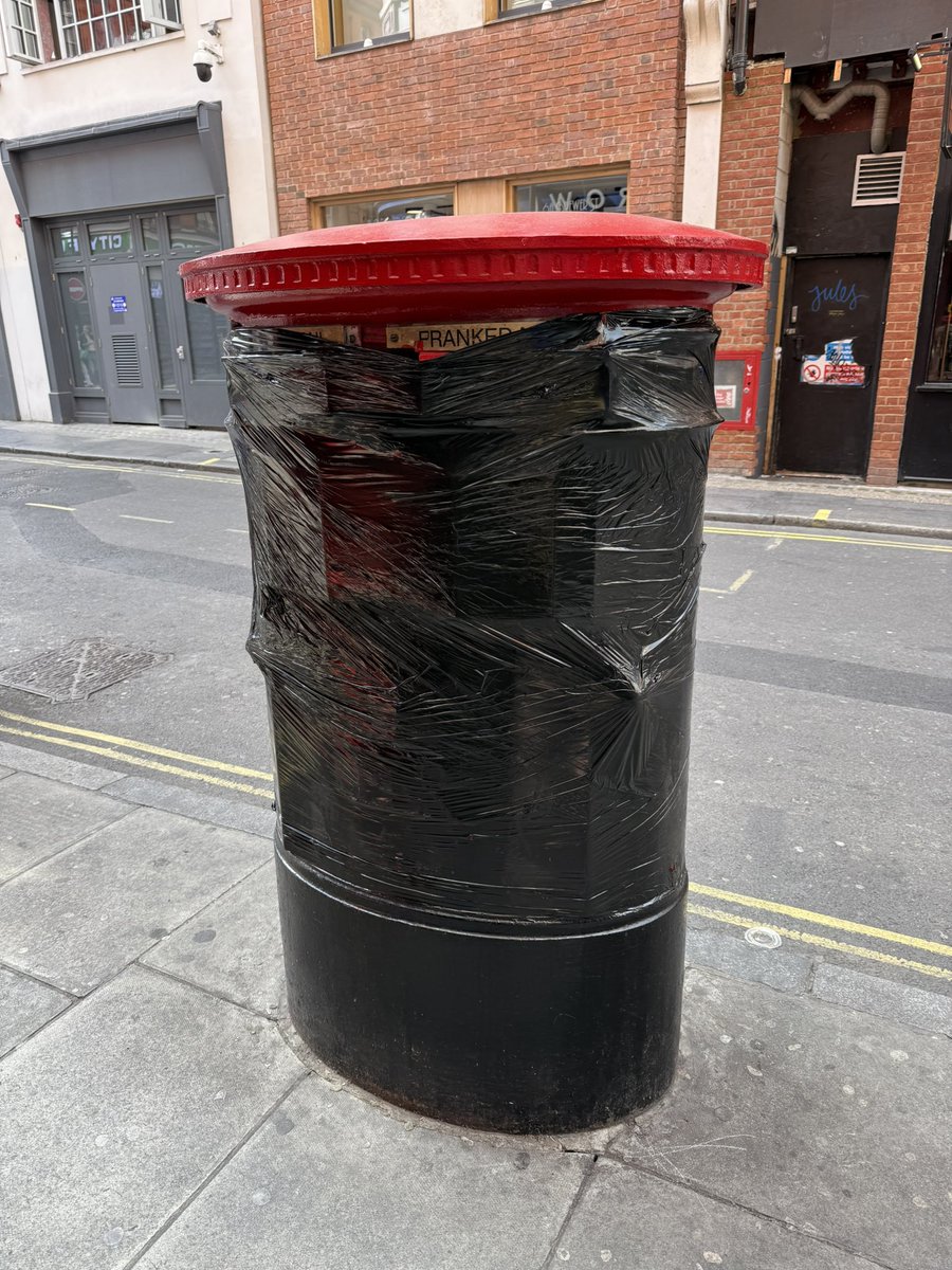 Timothy Barnes (@votetimbarnes) on Twitter photo A #Soho <a href="/RoyalMail/">Royal Mail</a> #postbox
Hard to know if this is a sign of its impending removal, guerrilla #art or fetish installation.
Going with former as Royal Mail are slowly taking away all abilities to post letters for next day delivery in this area... A #Soho <a href="/RoyalMail/">Royal Mail</a> #postbox
Hard to know if this is a sign of its impending removal, guerrilla #art or fetish installation.
Going with former as Royal Mail are slowly taking away all abilities to post letters for next day delivery in this area...