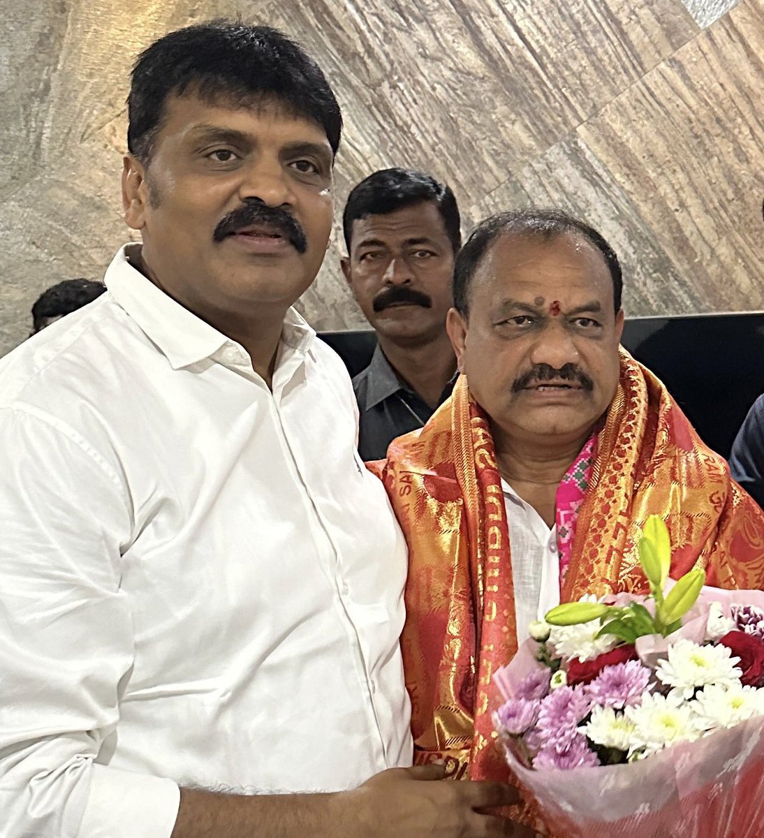 Dr. Bonthu Rammohan (@bonthurammohan) on Twitter photo తెలంగాణ ప్రదేశ్ కాంగ్రెస్ కమిటీ అధ్యక్షులు, శాసనమండలి సభ్యులు, సోదరులు శ్రీ బొమ్మ మహేష్ కుమార్ గౌడ్ గారికి హృదయపూర్వక జన్మదిన శుభాకాంక్షలు..
ఆయురారోగ్యాలతో, సుఖ సంతోషాలతో మీరు చిరకాలం ప్రజాసేవలో కొనసాగాలని మనస్ఫూర్తిగా కోరుకుంటున్నాను
<a href="/Bmaheshgoud6666/">Bomma Maheshkumar goud</a> <a href="/INCTelangana/">Telangana Congress</a> తెలంగాణ ప్రదేశ్ కాంగ్రెస్ కమిటీ అధ్యక్షులు, శాసనమండలి సభ్యులు, సోదరులు శ్రీ బొమ్మ మహేష్ కుమార్ గౌడ్ గారికి హృదయపూర్వక జన్మదిన శుభాకాంక్షలు..
ఆయురారోగ్యాలతో, సుఖ సంతోషాలతో మీరు చిరకాలం ప్రజాసేవలో కొనసాగాలని మనస్ఫూర్తిగా కోరుకుంటున్నాను
<a href="/Bmaheshgoud6666/">Bomma Maheshkumar goud</a> <a href="/INCTelangana/">Telangana Congress</a>