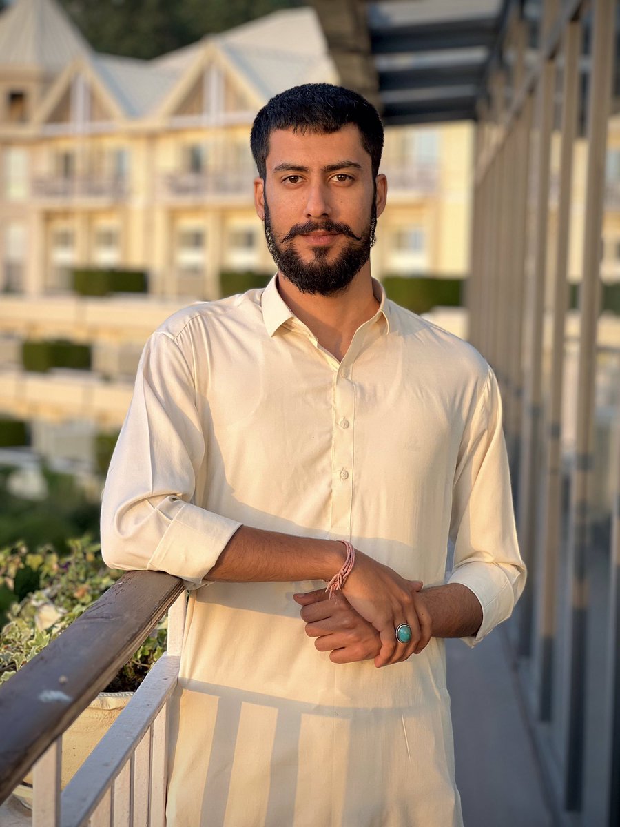 کسی نے کچھ بھی نہیں کہا۔